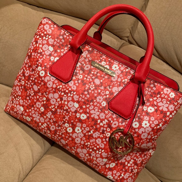 MICHAEL KORS - Large Satchel Purse - Sangria (Red) - Picture 6 of 7